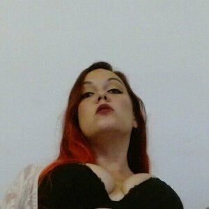 alixia_red