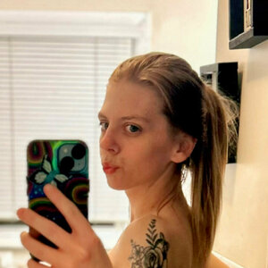kinkyy.kenziee