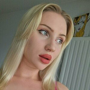 natalie_kissa